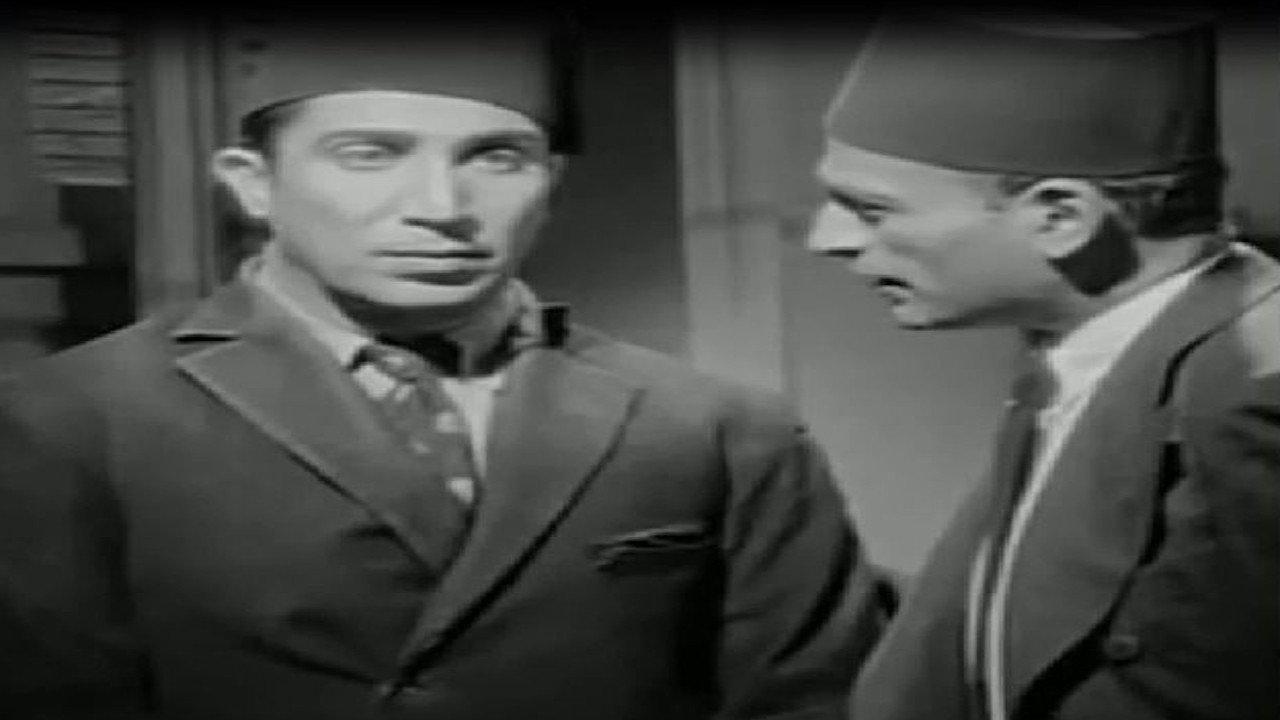 In a rainy night 1939 movie scene