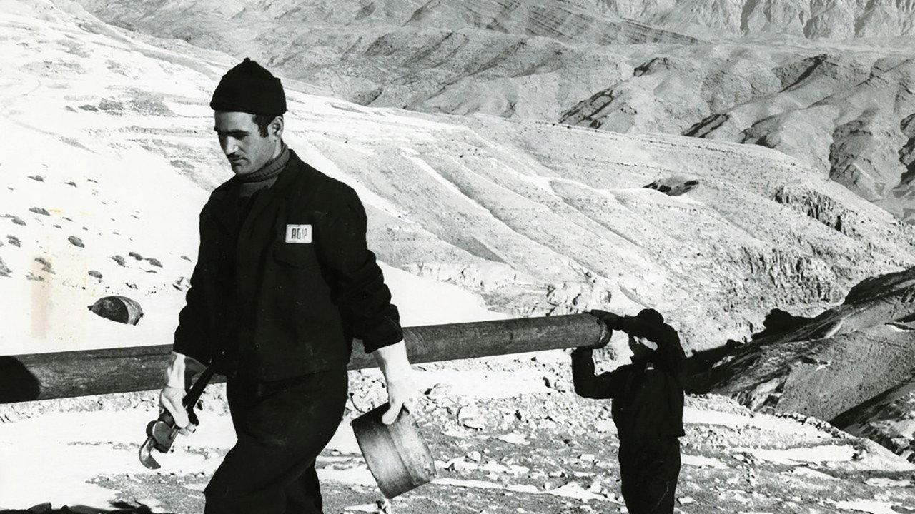The Path of Oil 1967 movie scene