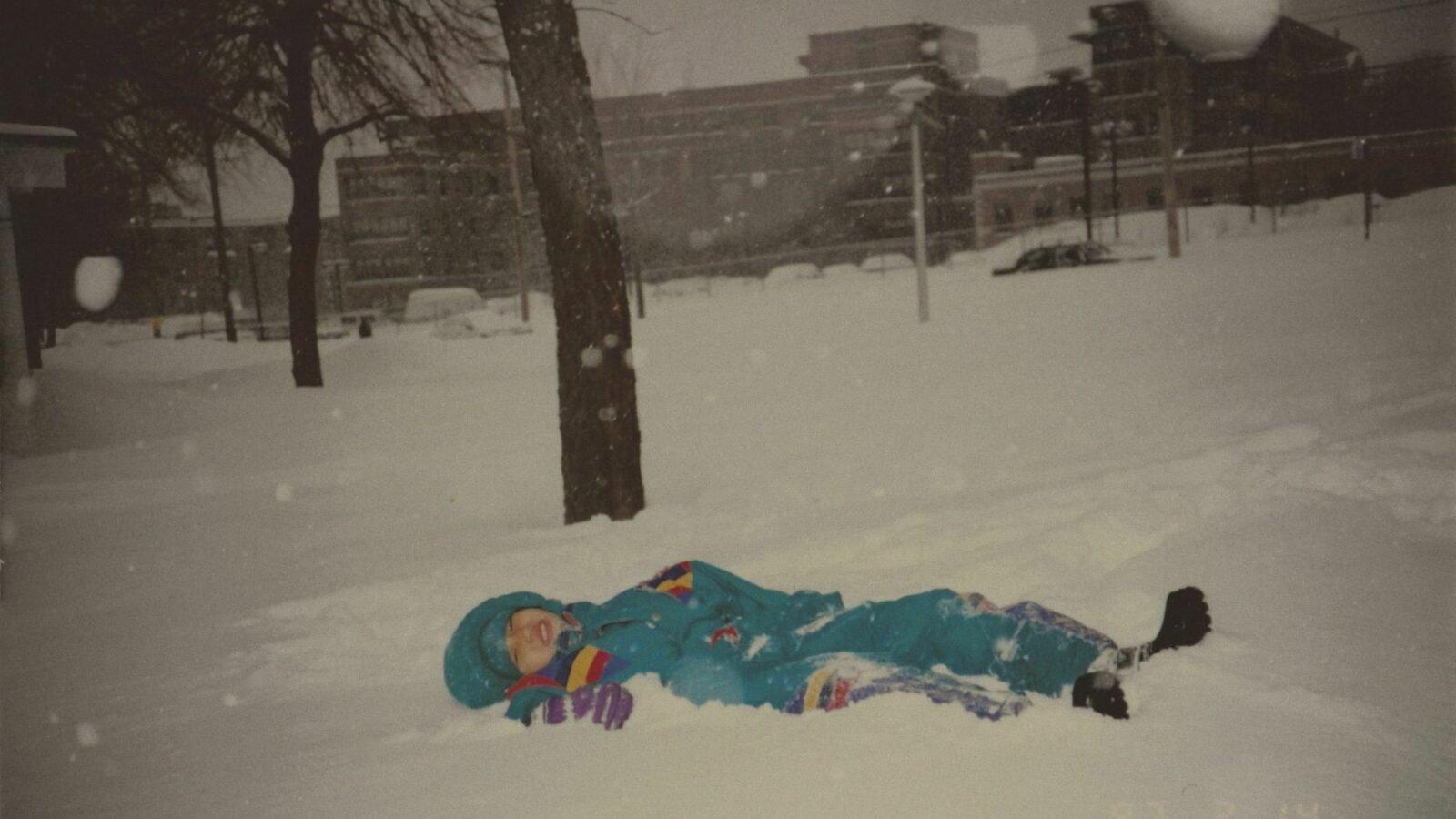 Fausse Neige  movie scene