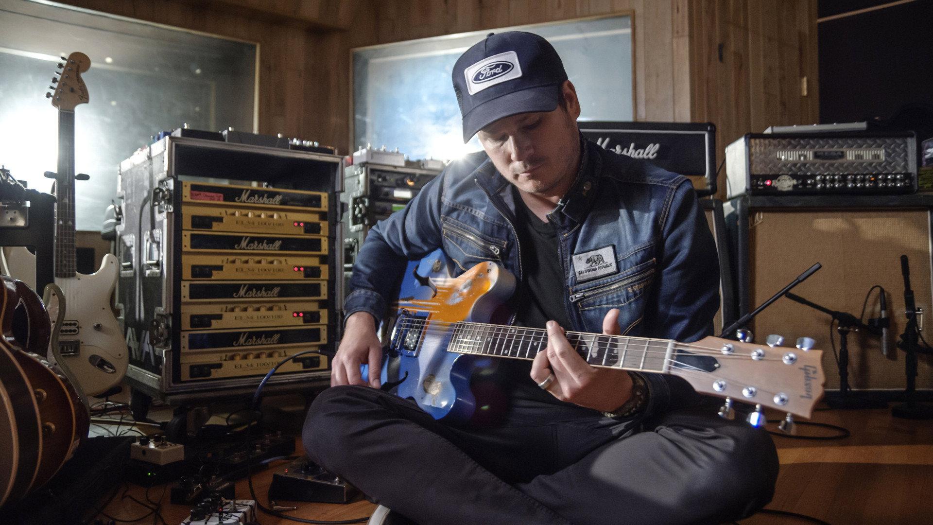 Ernie Ball: The Pursuit of Tone - Tom DeLonge 2016 movie scene