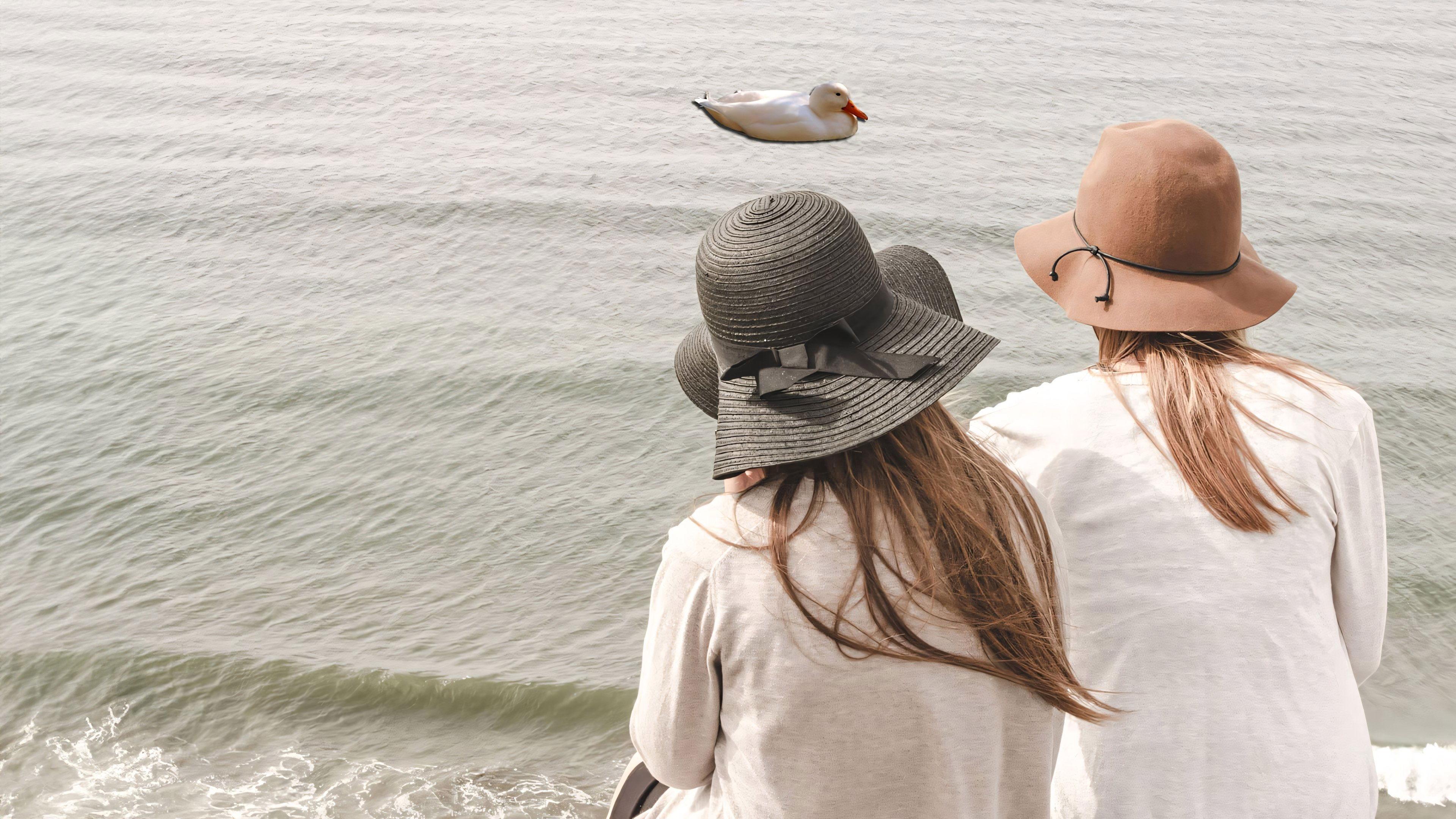2 Girls, 1 Duck 2019 movie scene