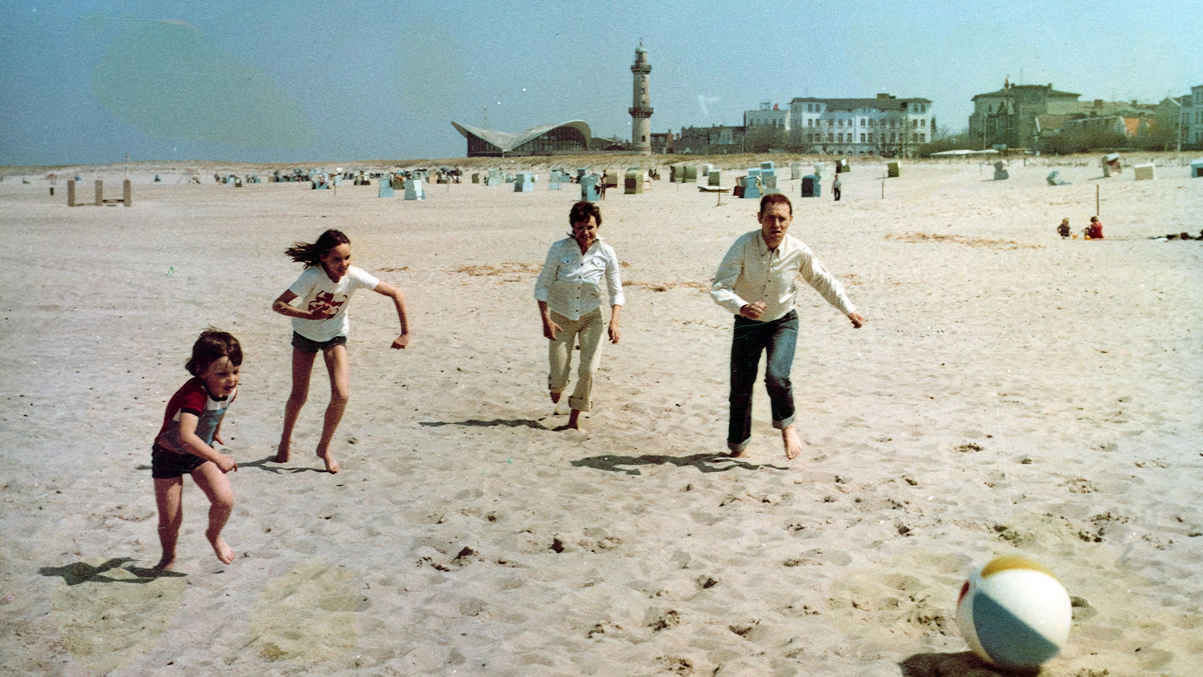 Escapade 1980 movie scene