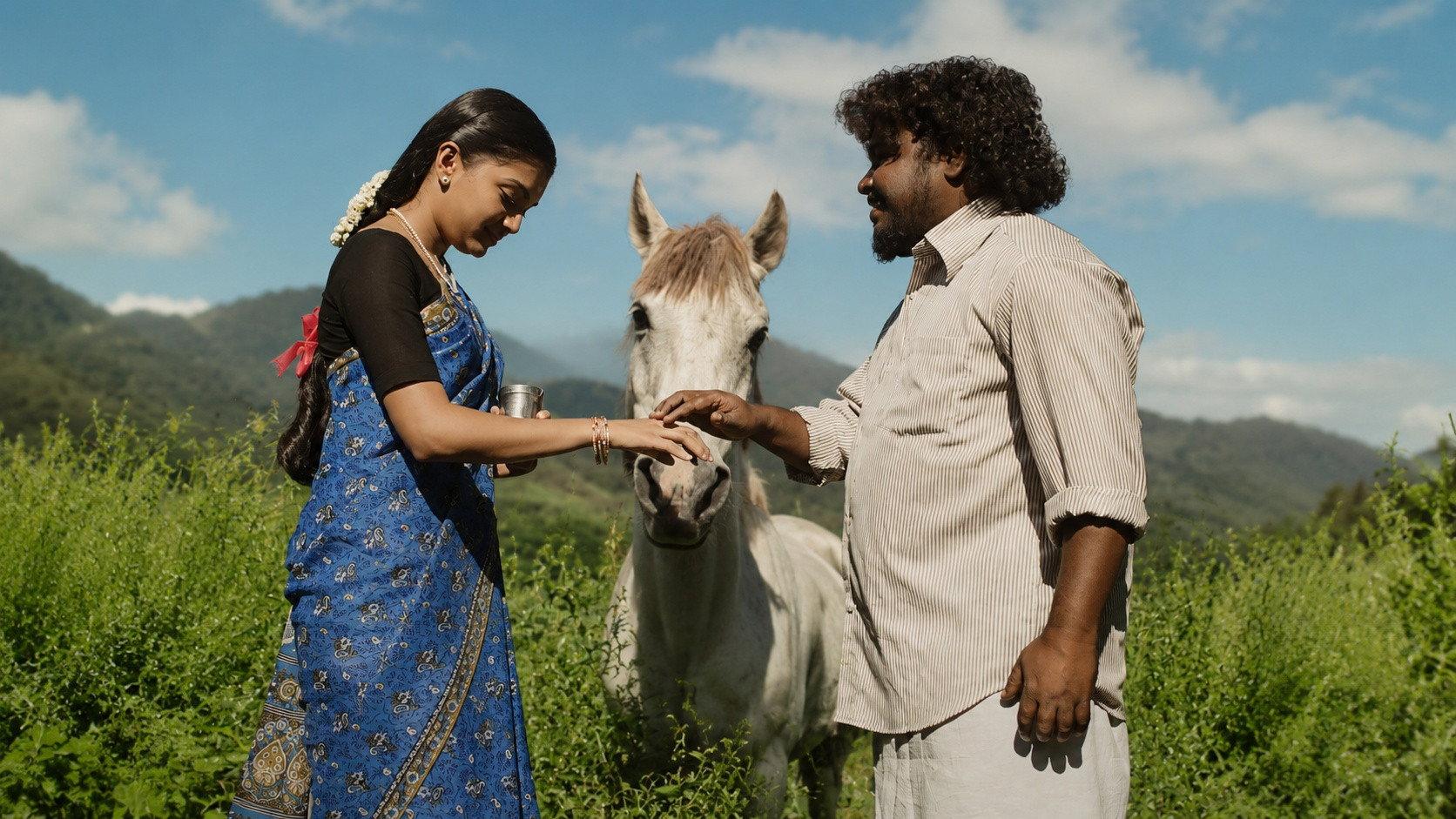 Azhagarsamiyin Kuthirai 2011 movie scene