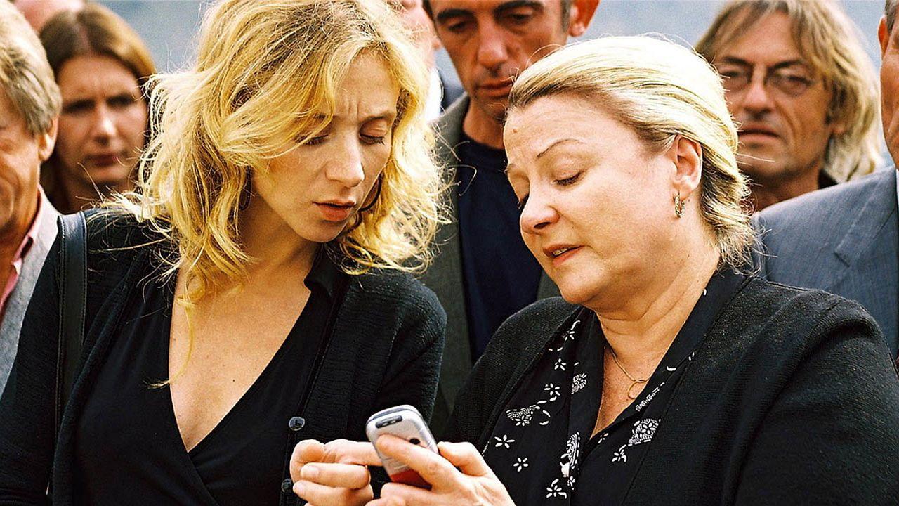 La vie est à nous ! 2005 movie scene