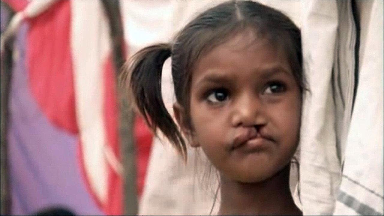 Smile Pinki 2008 movie scene
