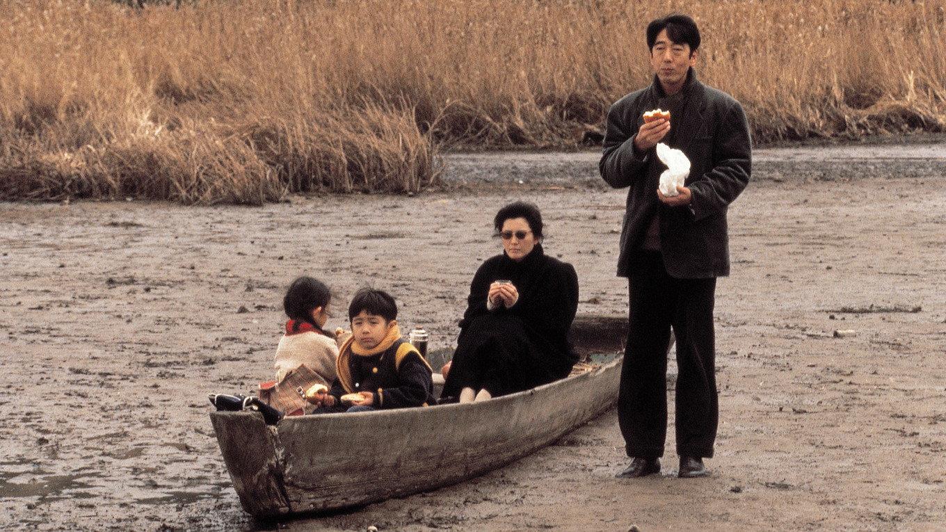 The Sting of Death 1990 movie scene