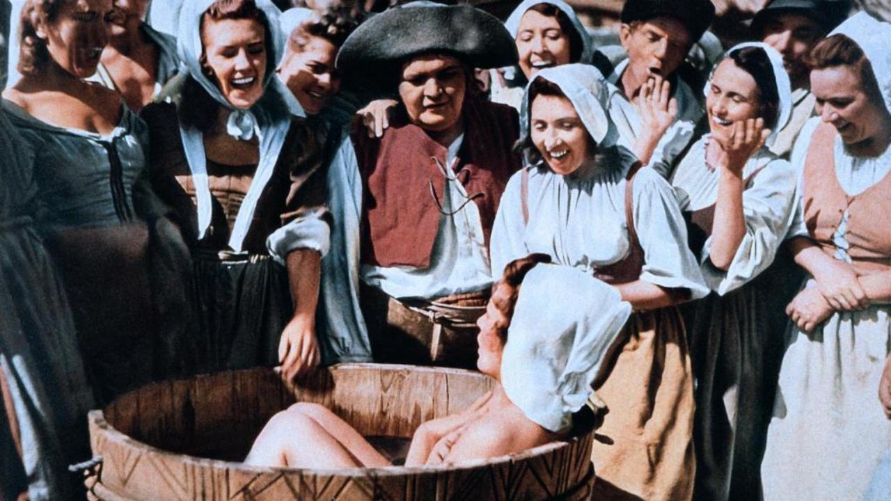 Das Bad auf der Tenne 1943 movie scene
