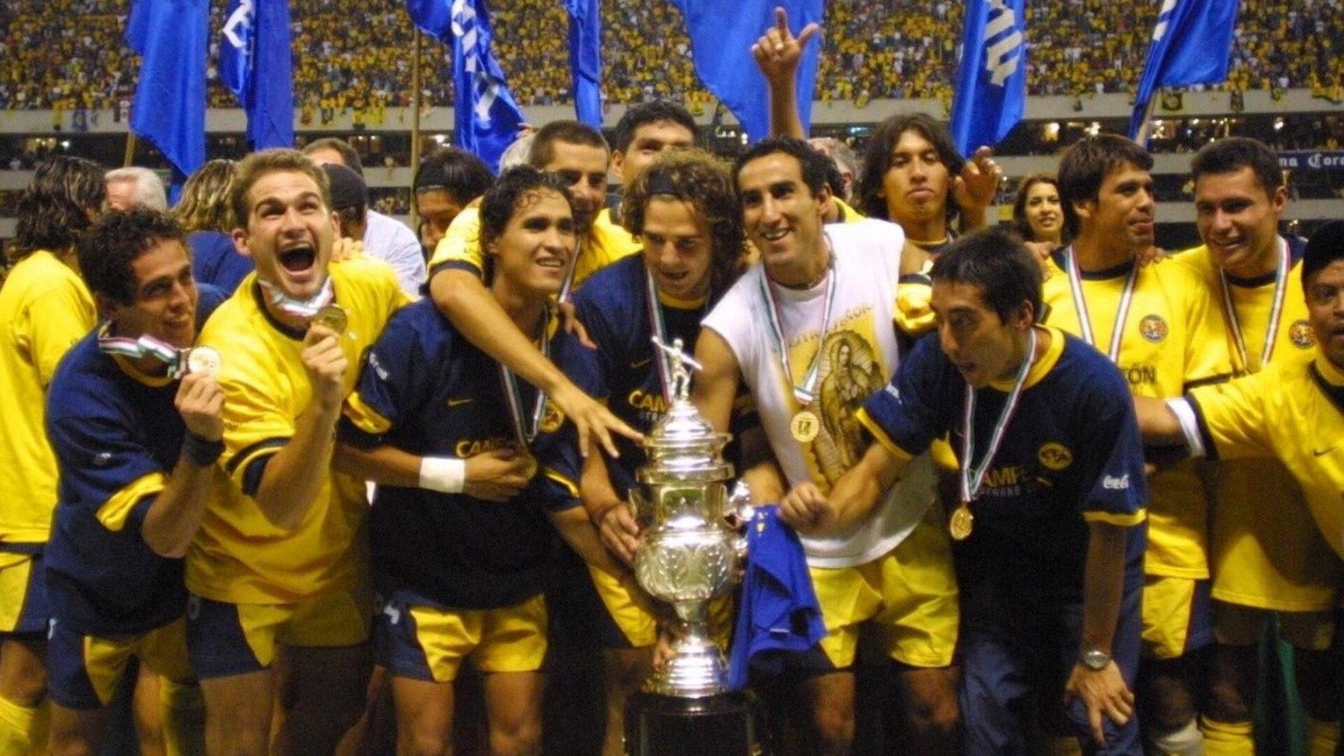 Club America: The flight of the eagle 2003 movie scene