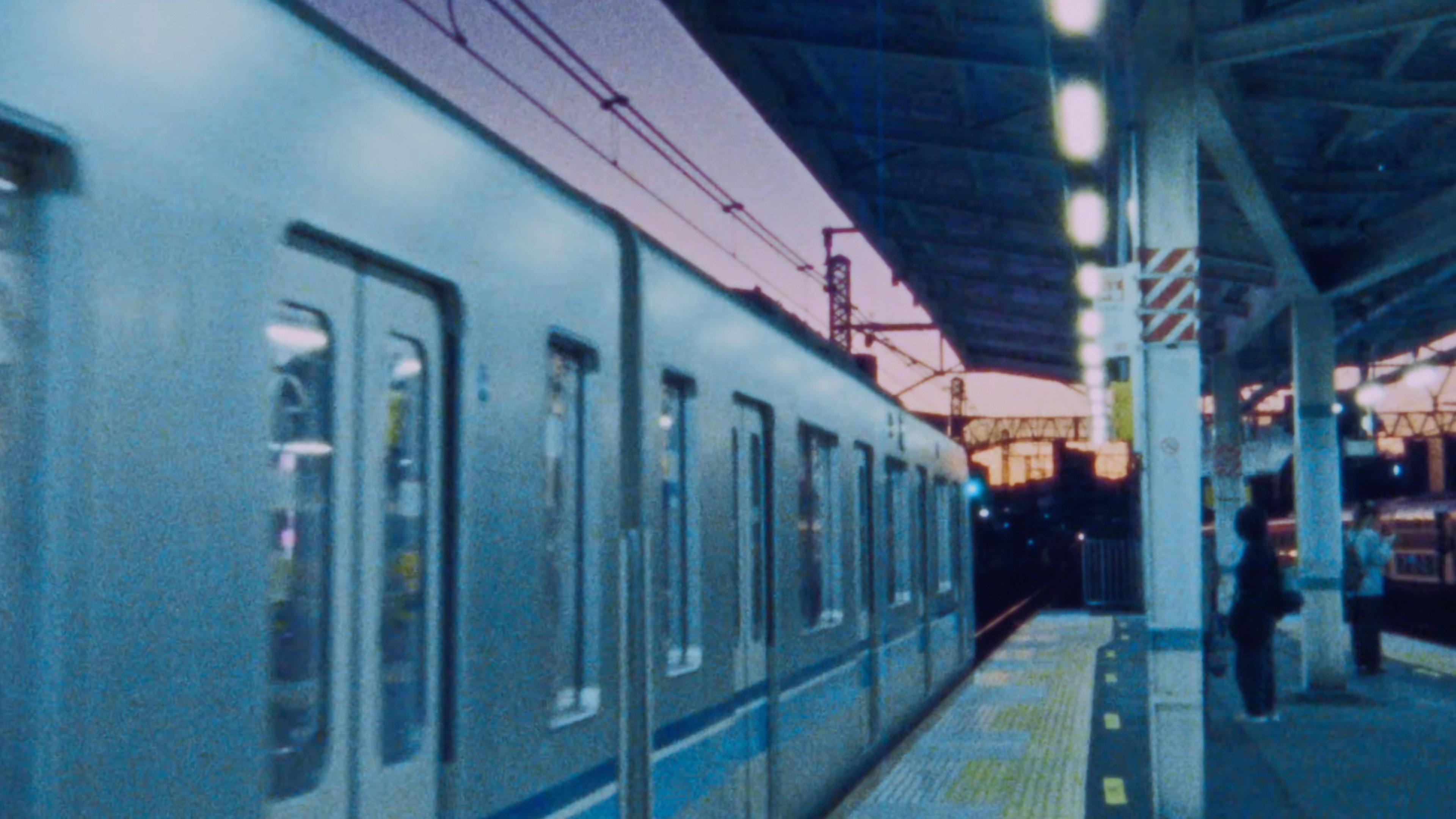 Un Train en cache un autre 2026 movie scene