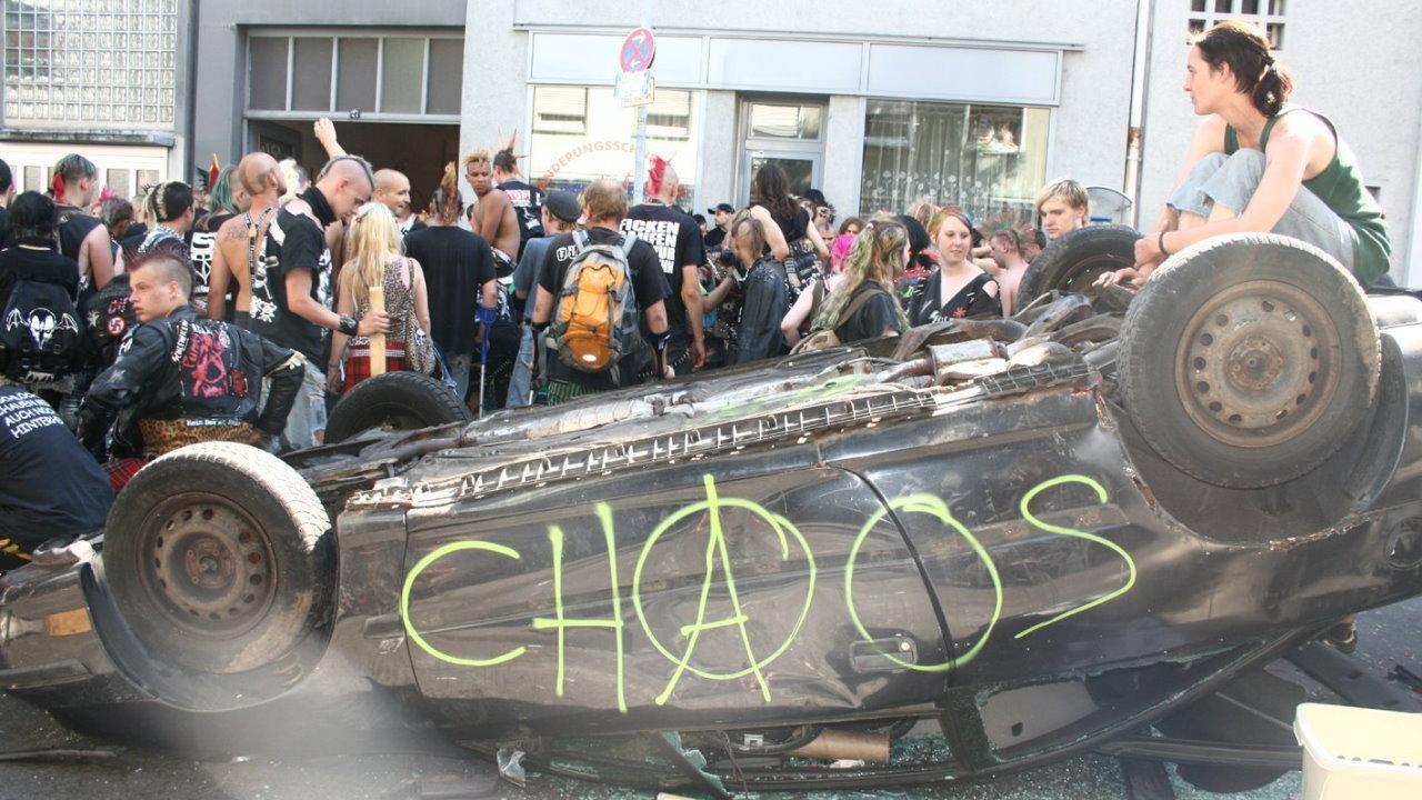 Chaostage - We Are Punks! 2009 movie scene