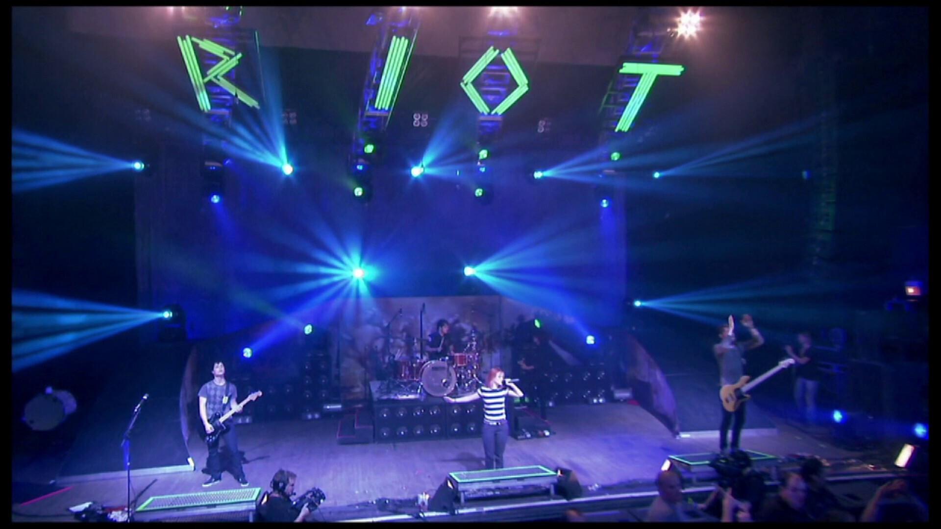 Paramore: The Final Riot! 2008 movie scene