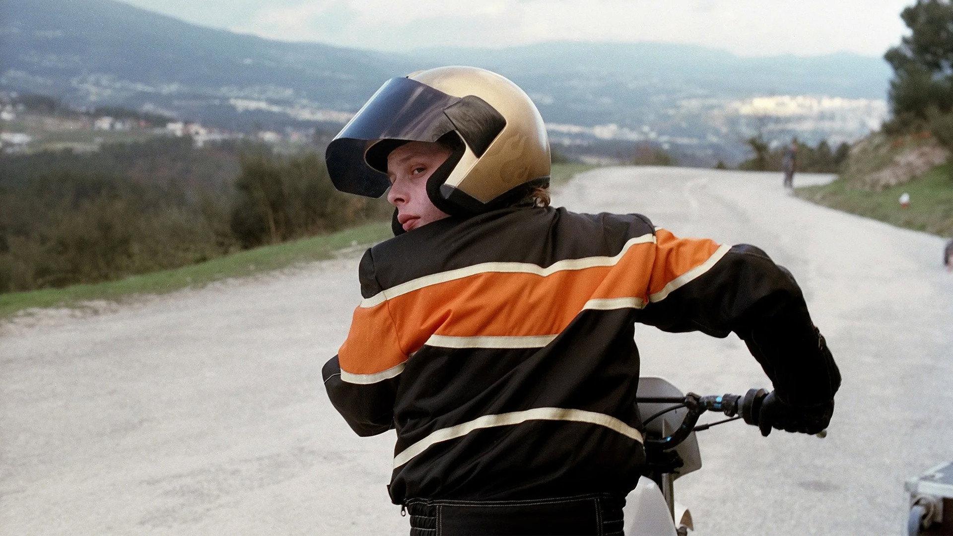 O Capacete Dourado 2007 movie scene