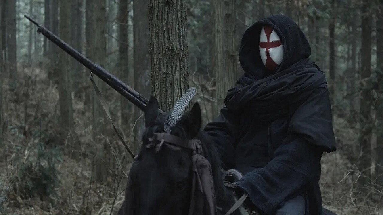 A Mysterious Robber 2012 movie scene