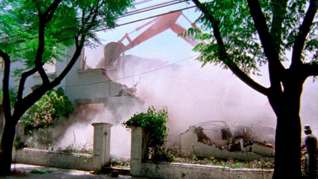 Under Construction (Or The Place Where I Was Born No Longer Exists) 2000 movie scene