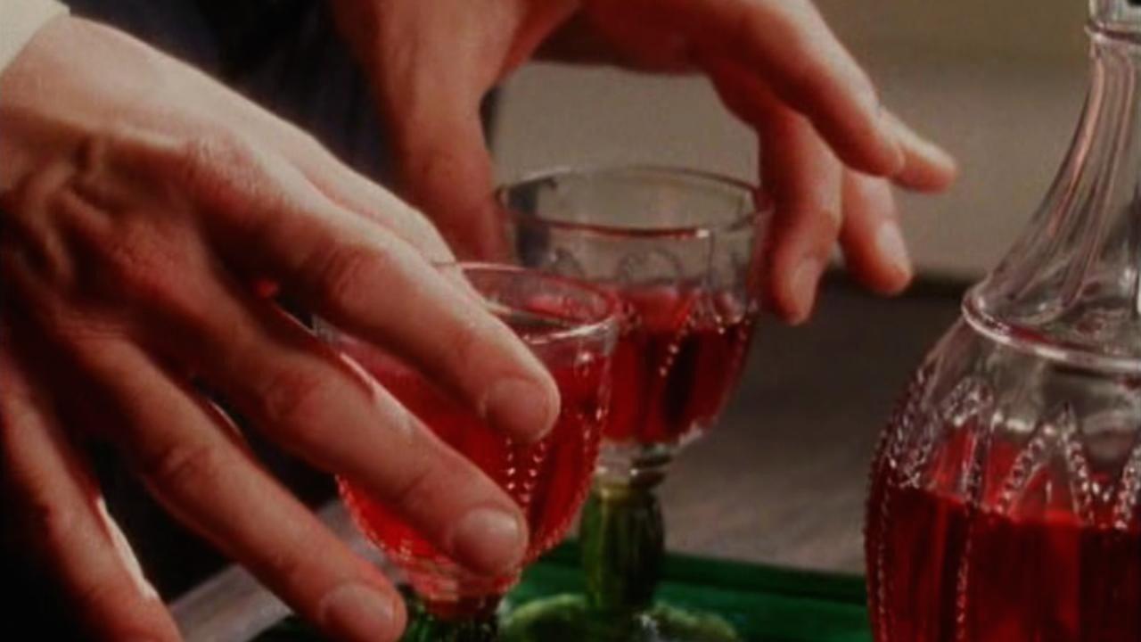 The Hypnotist 2001 movie scene