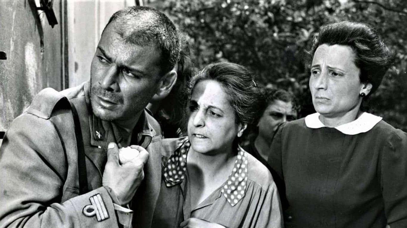 The Four Days of Naples 1962 movie scene