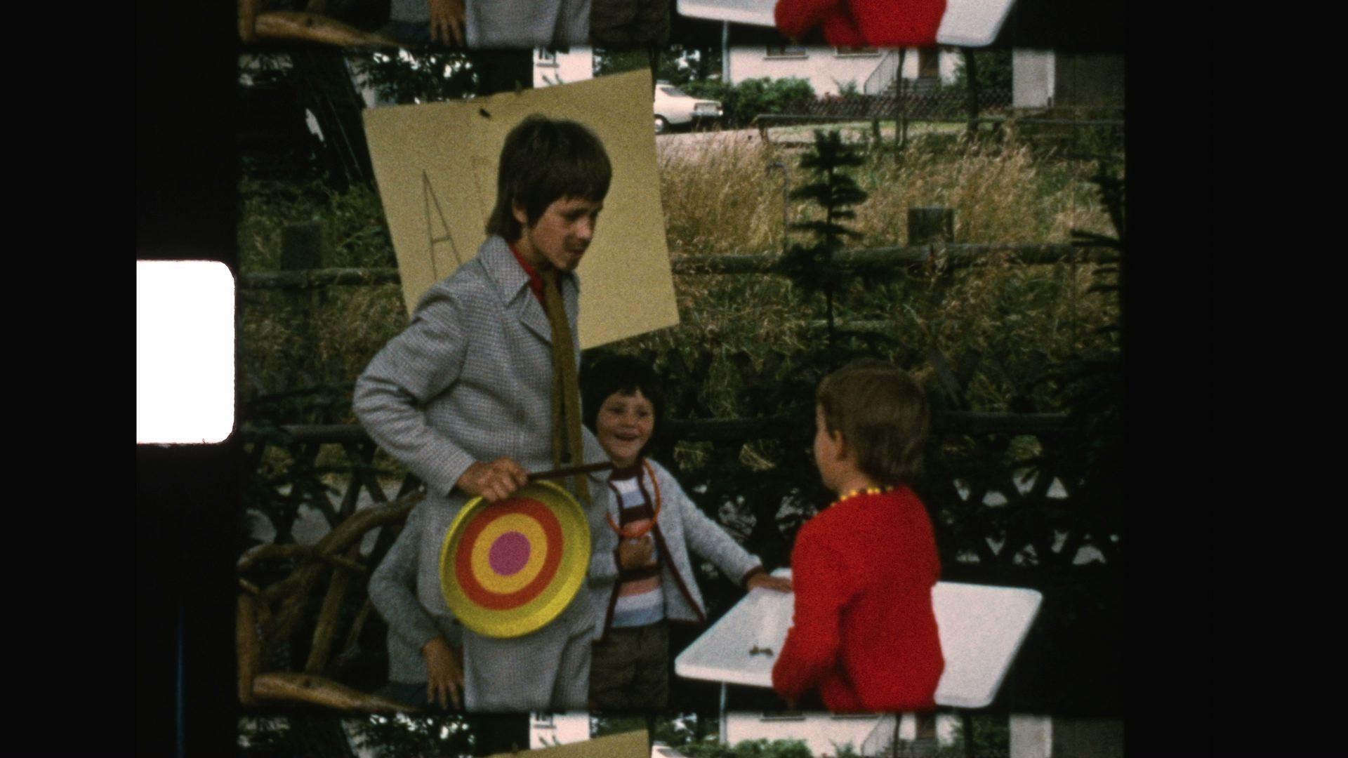 Die Schulklasse 1969 movie scene