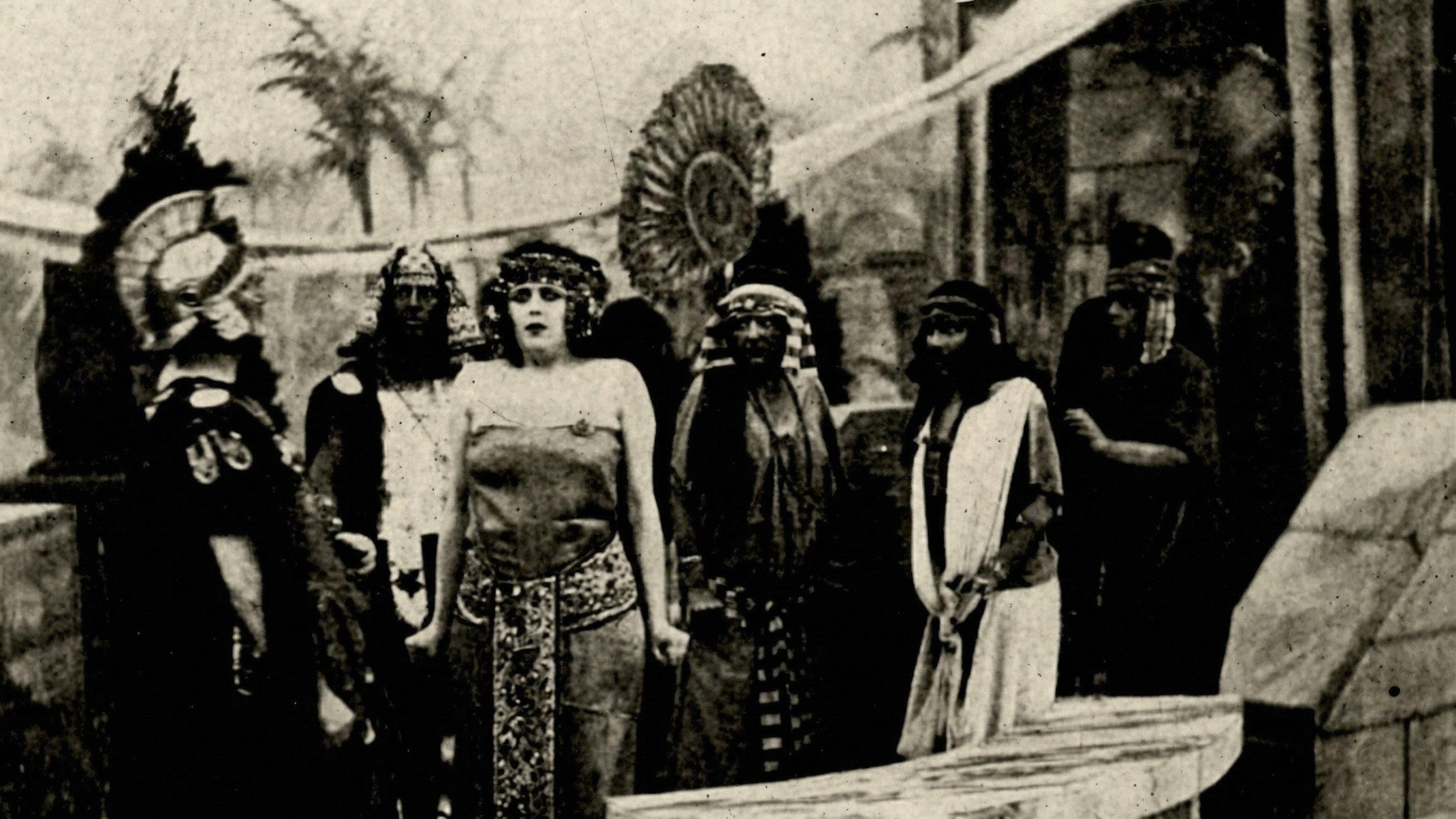Cleopatra 1912 movie scene