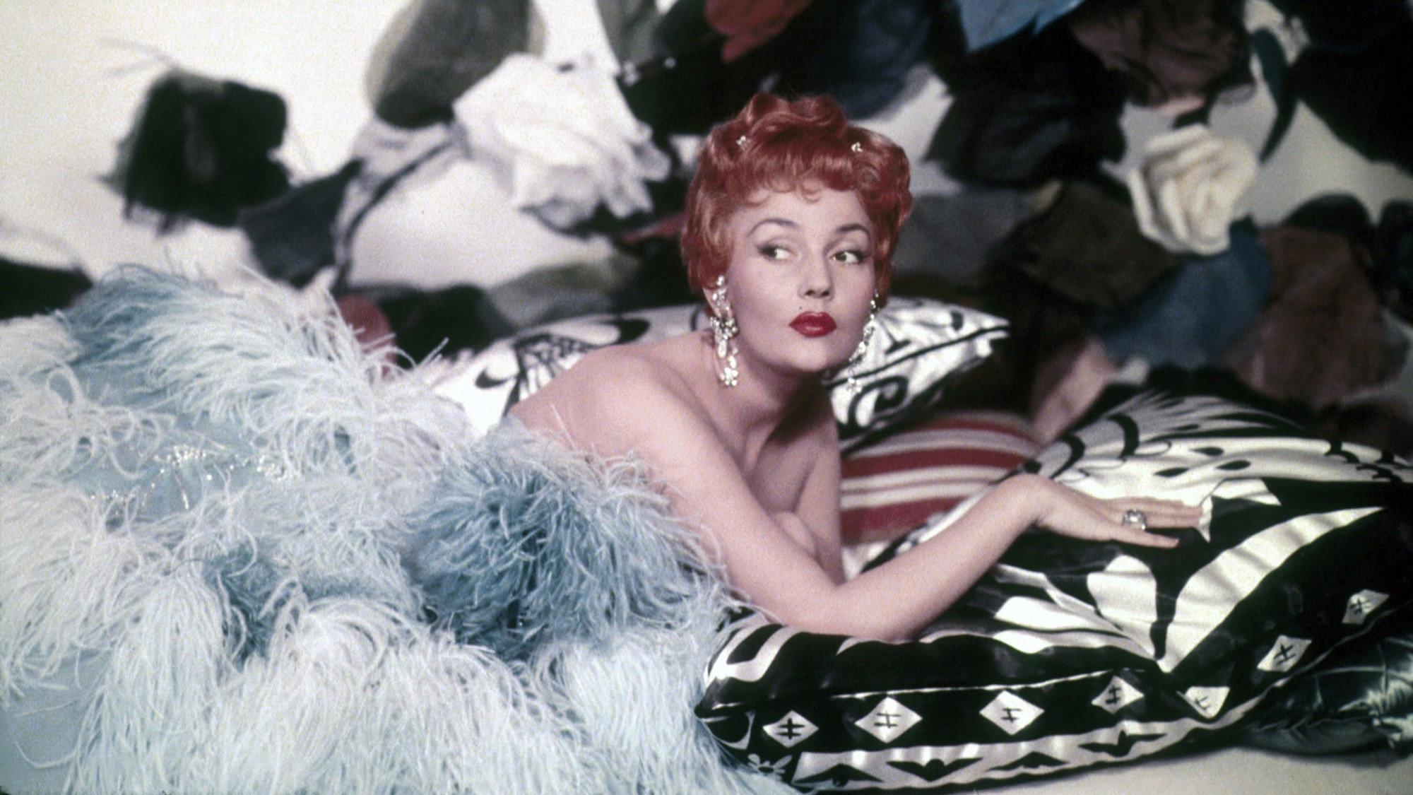 Oh... Rosalinda!! 1955 movie scene