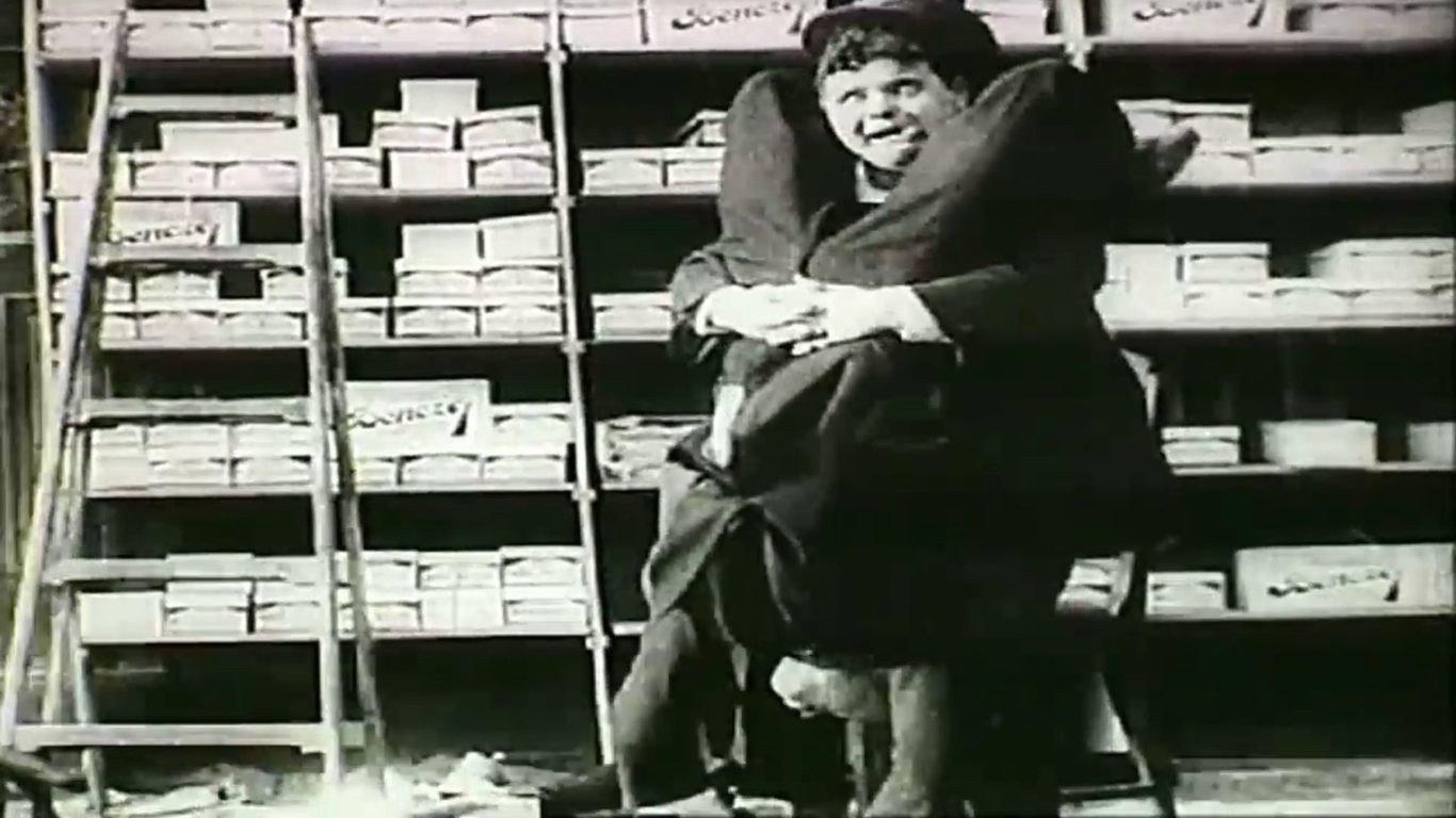 Puffy Buys Shoes 1914 movie scene