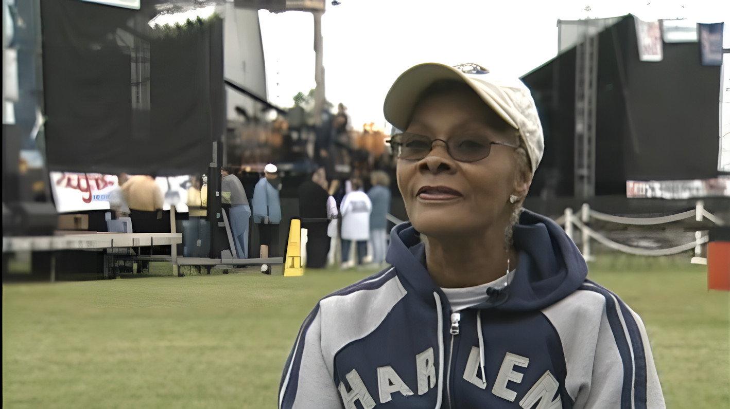 Dionne Warwick Live 2004 movie scene