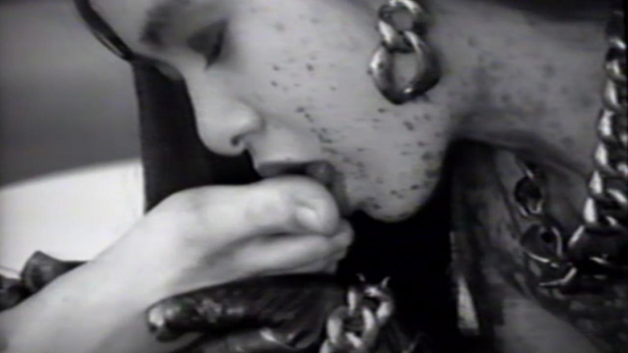 A Garden Without Birds 1992 movie scene