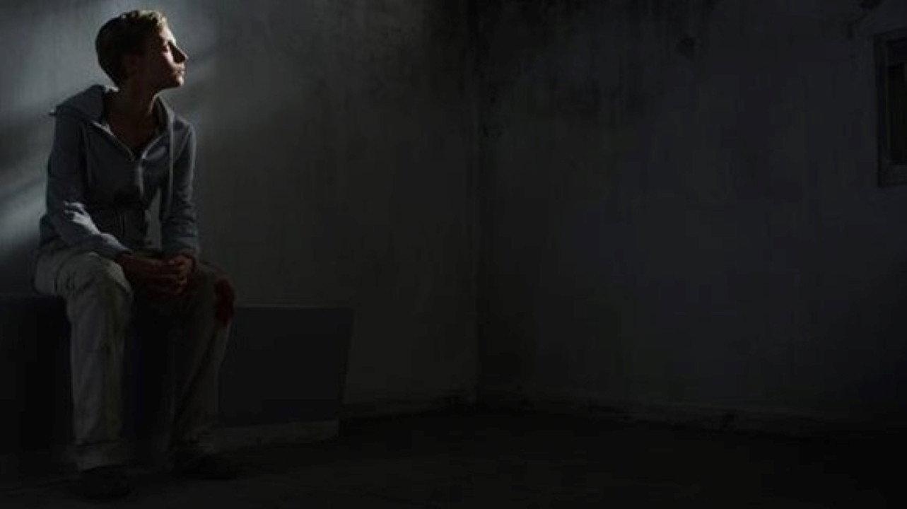 Dis ek, Anna 2015 movie scene