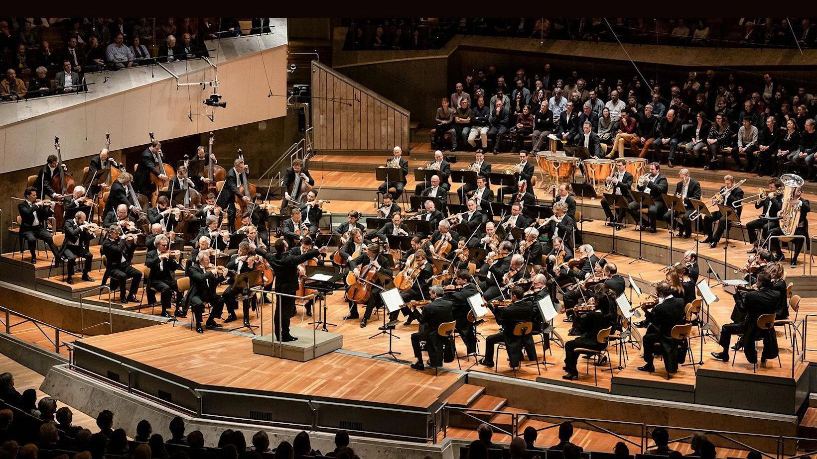New Year's Eve Concert of the Berlin Philharmonic Orchestra 2025 2025 movie scene