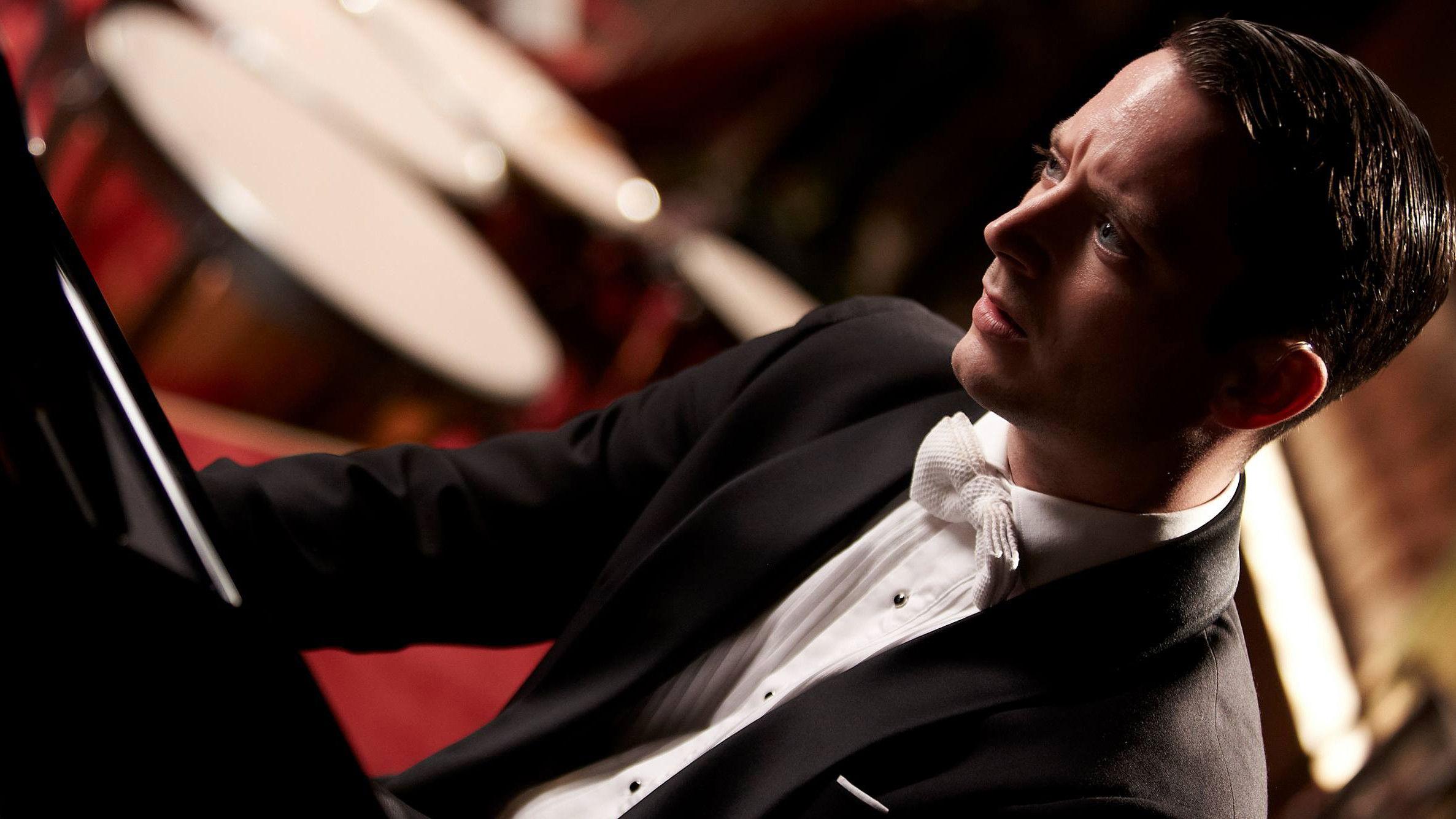 Grand Piano 2013 movie scene