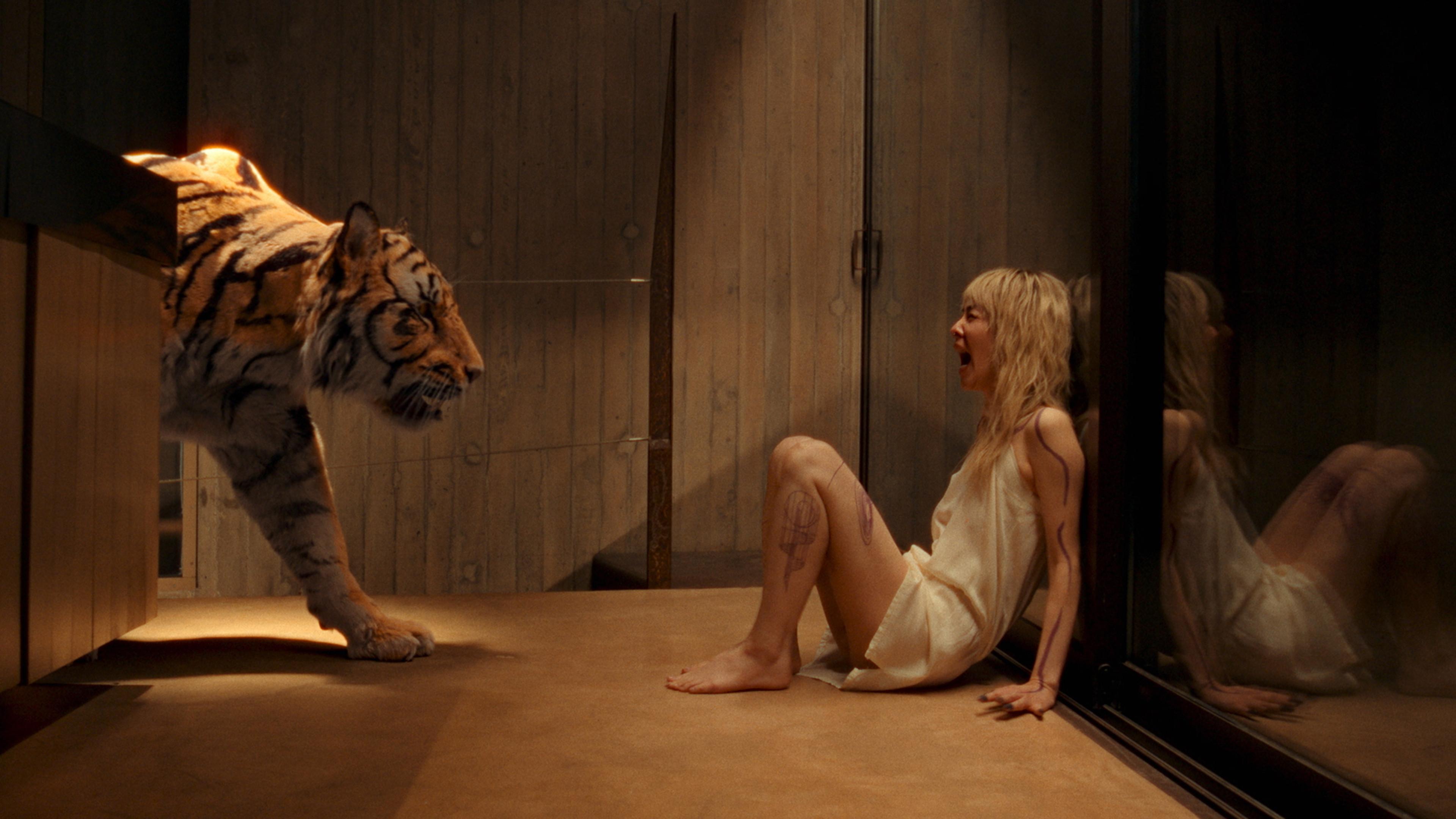 Hot Spot 2026 movie scene