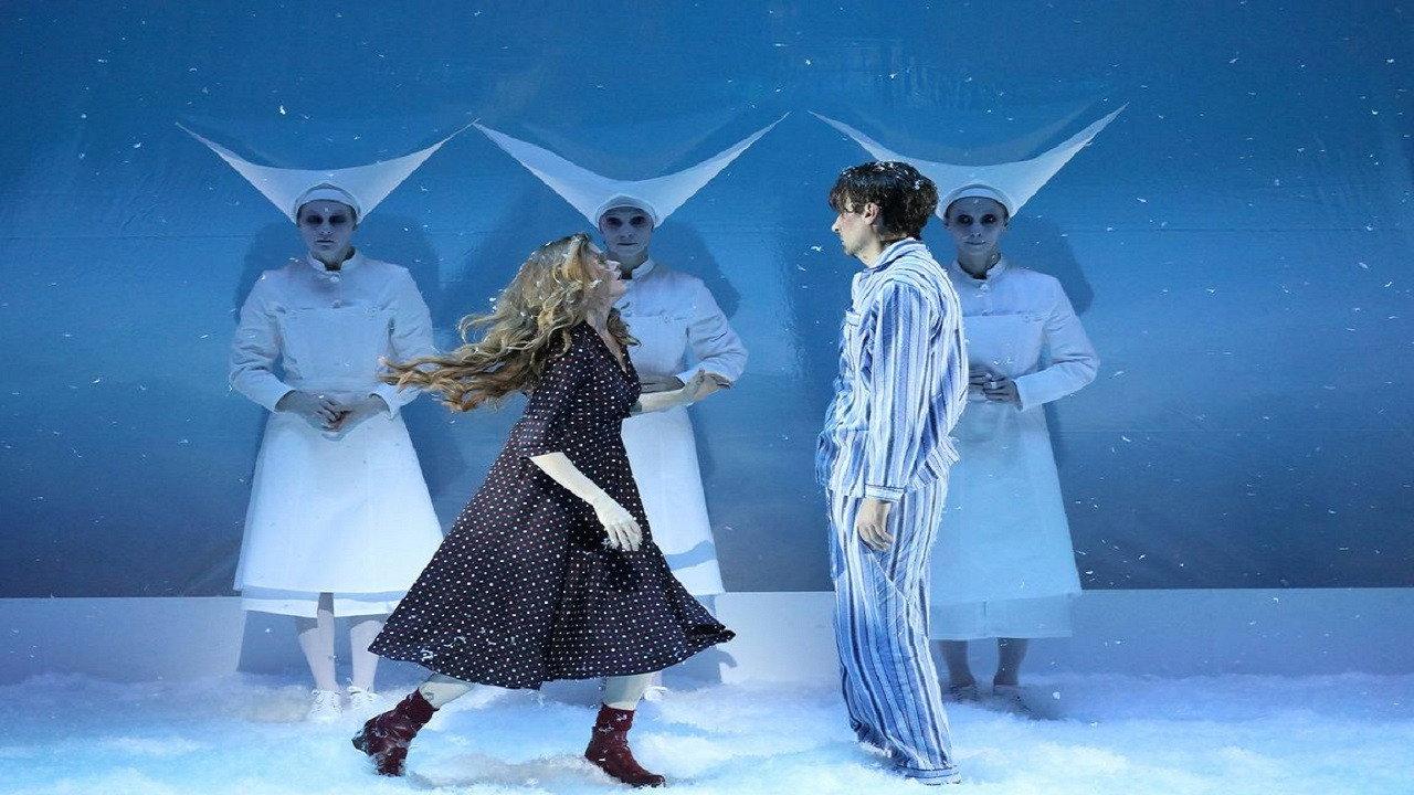 Abrahamsen: The Snow Queen 2022 movie scene