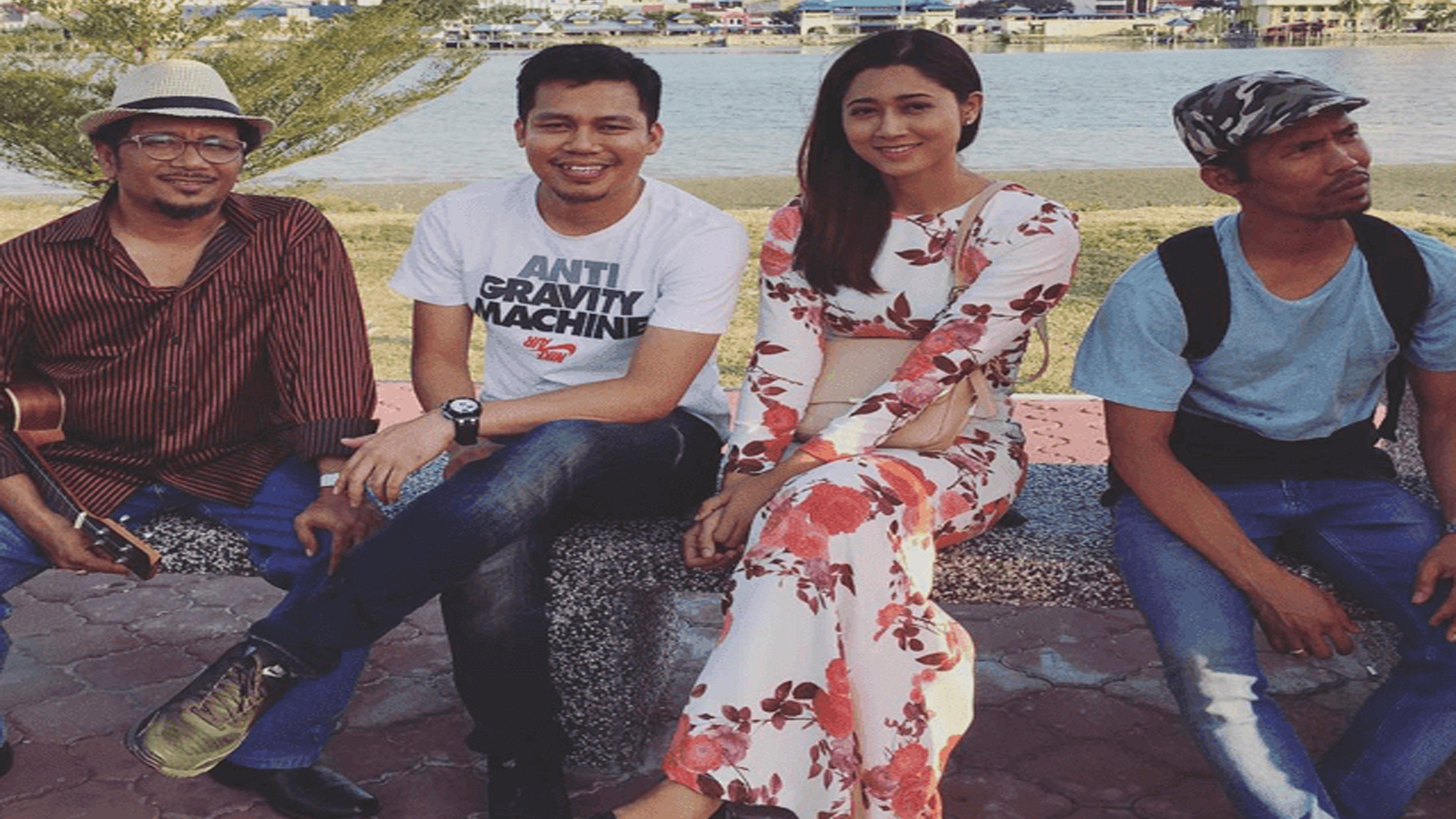 Sepahtu Cinta Plastik 2016 movie scene