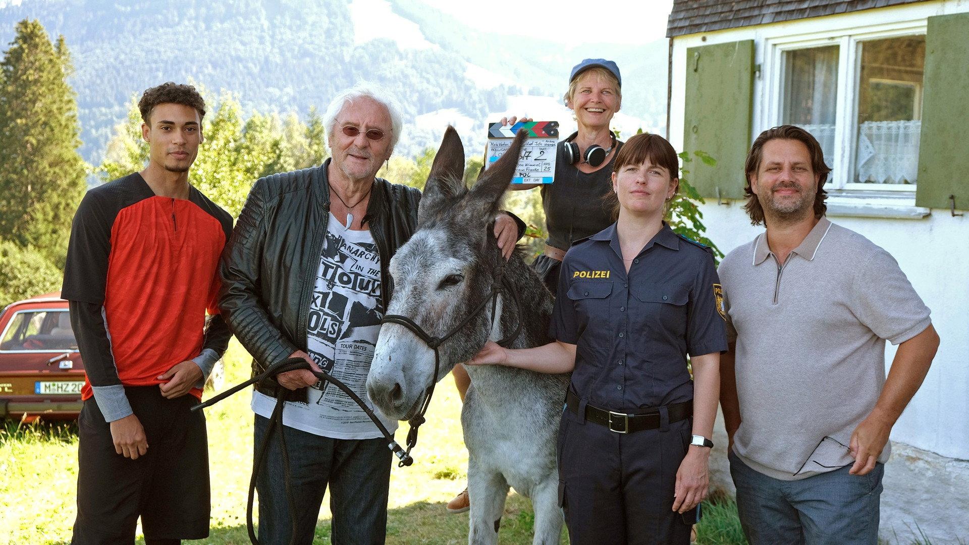 Mein Vater, der Esel und ich 2023 movie scene