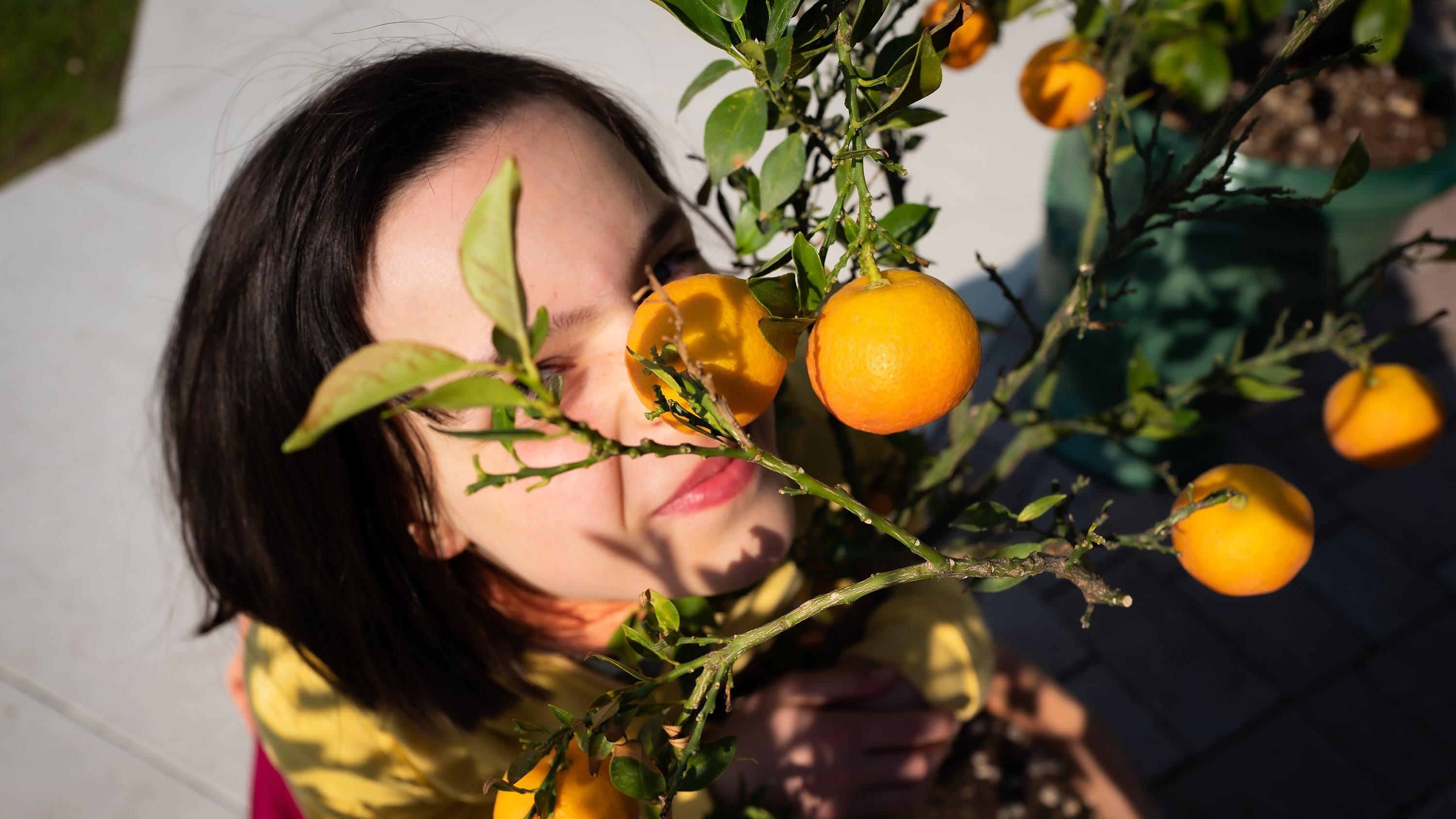 The Scent of Tangerine 2021 movie scene