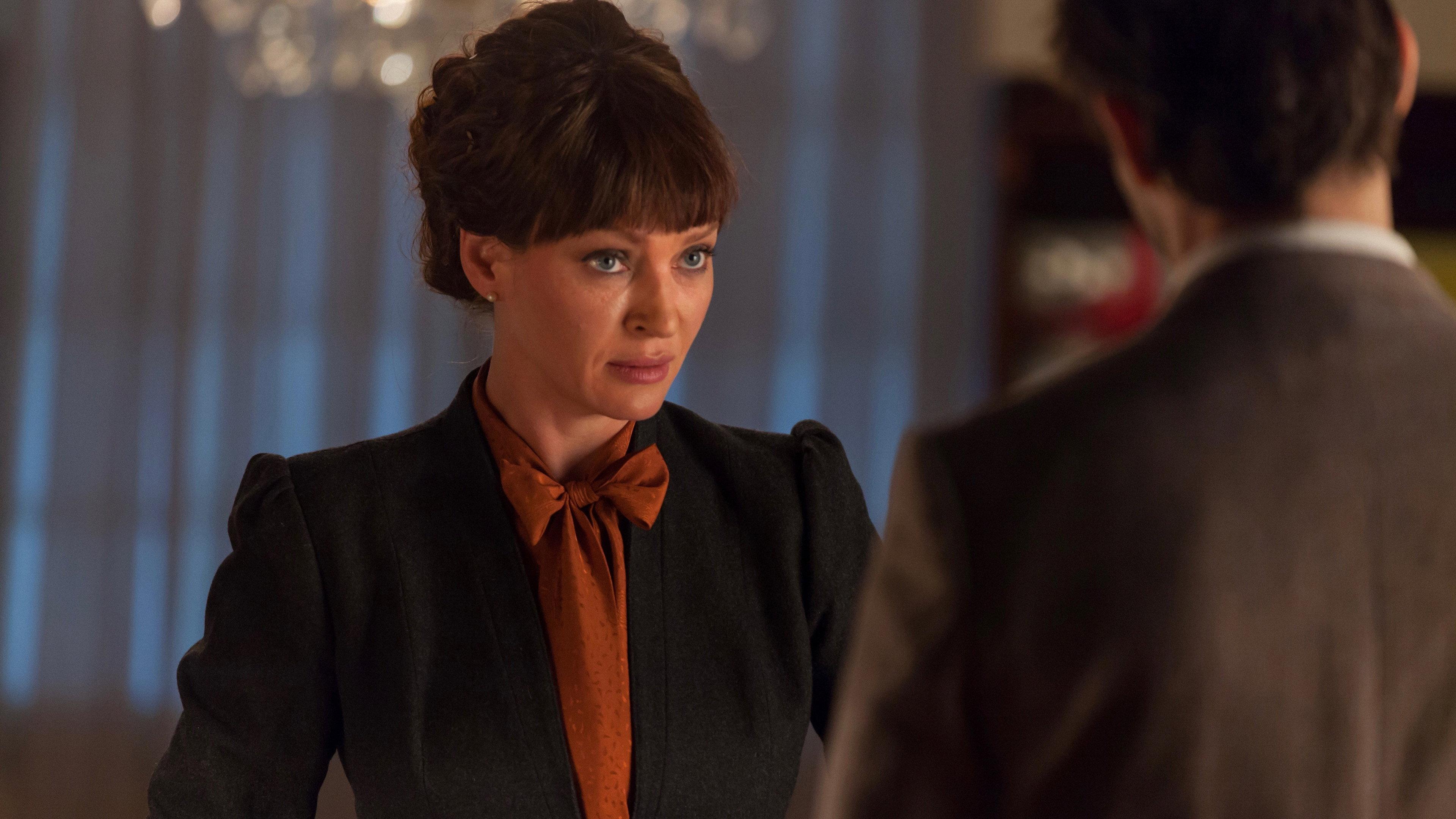 The Gift 2014 movie scene