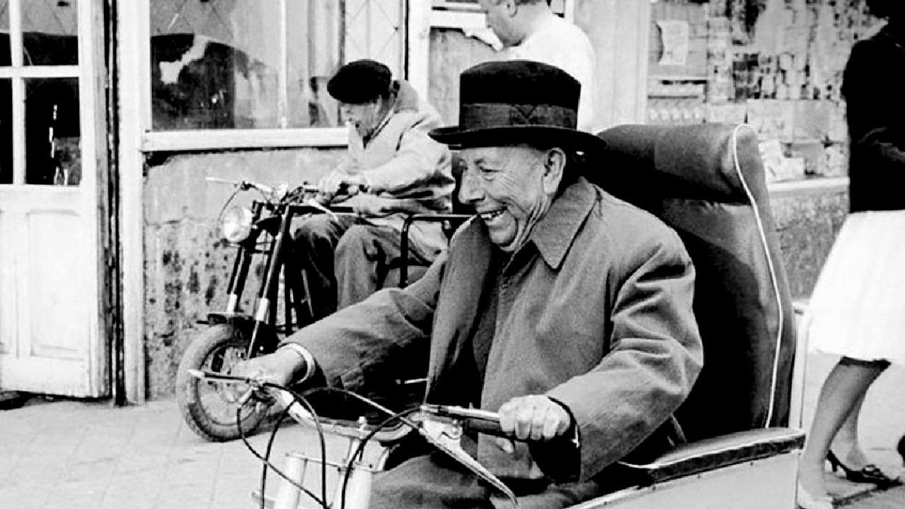 The Wheelchair 1960 movie scene