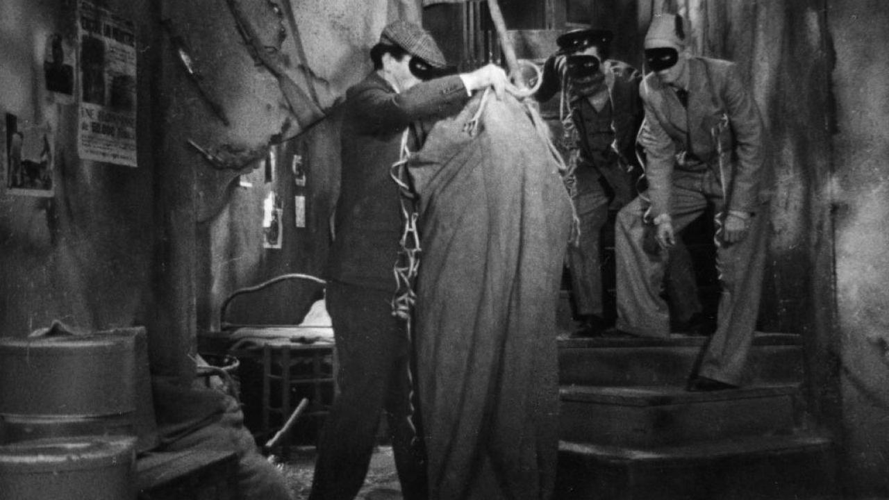 It's in the Bag 1932 movie scene