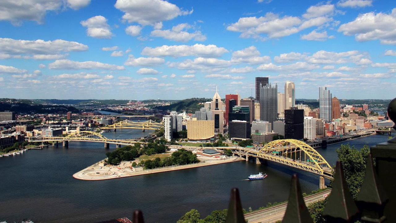 Downtown Pittsburgh 1992 movie scene