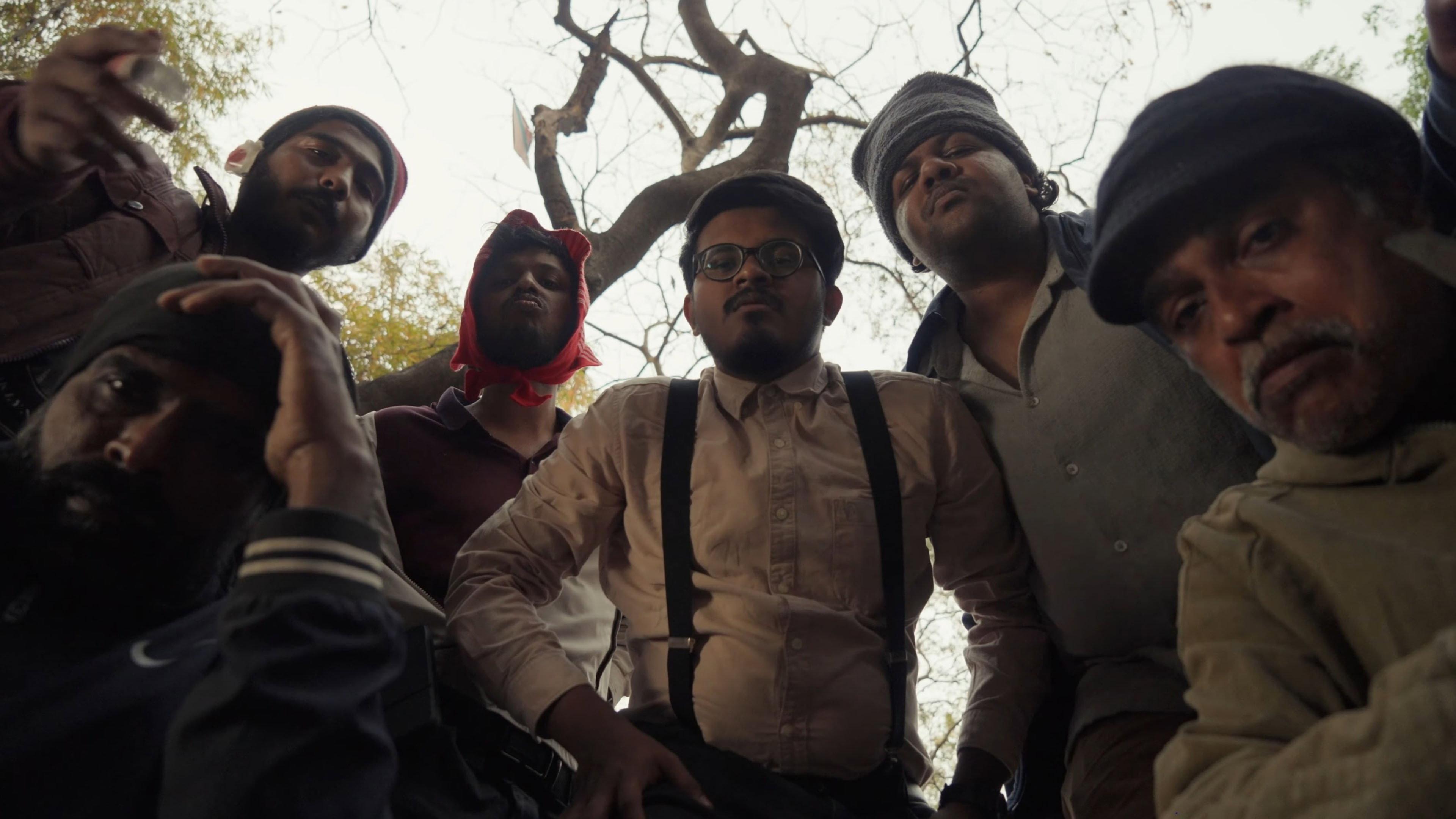Thalayezhuthu movie scene