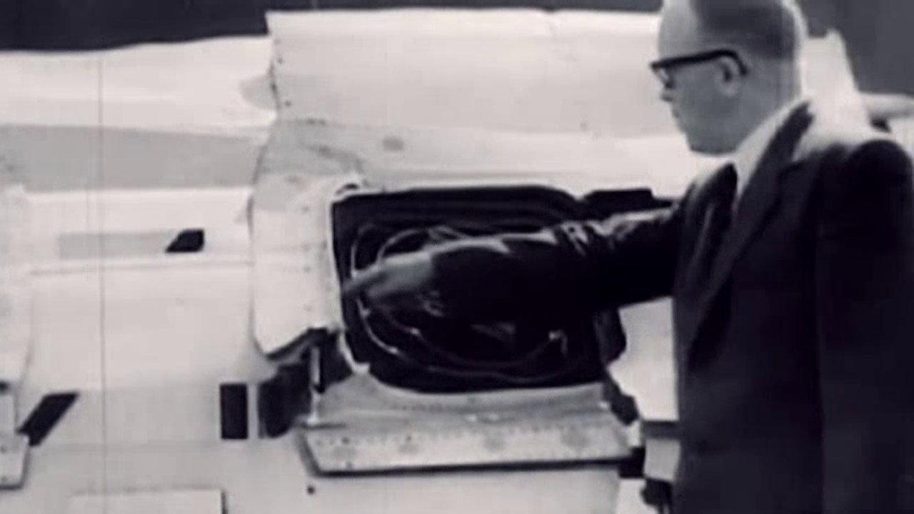 Comet: A Great British Air Disaster 2013 movie scene