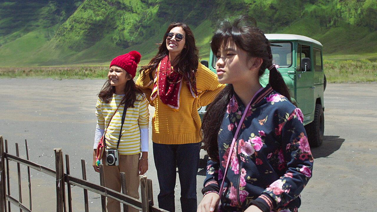 Run to the Beach 2018 movie scene