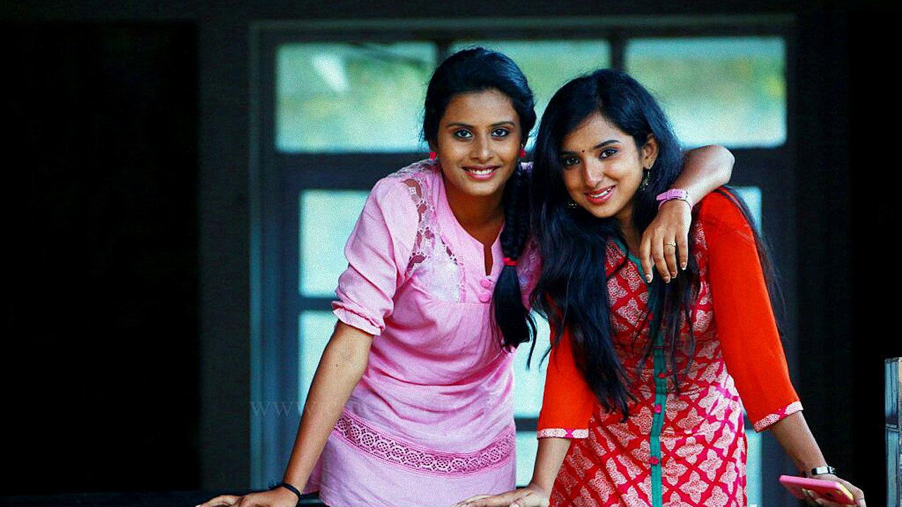 Chennai Koottam 2016 movie scene