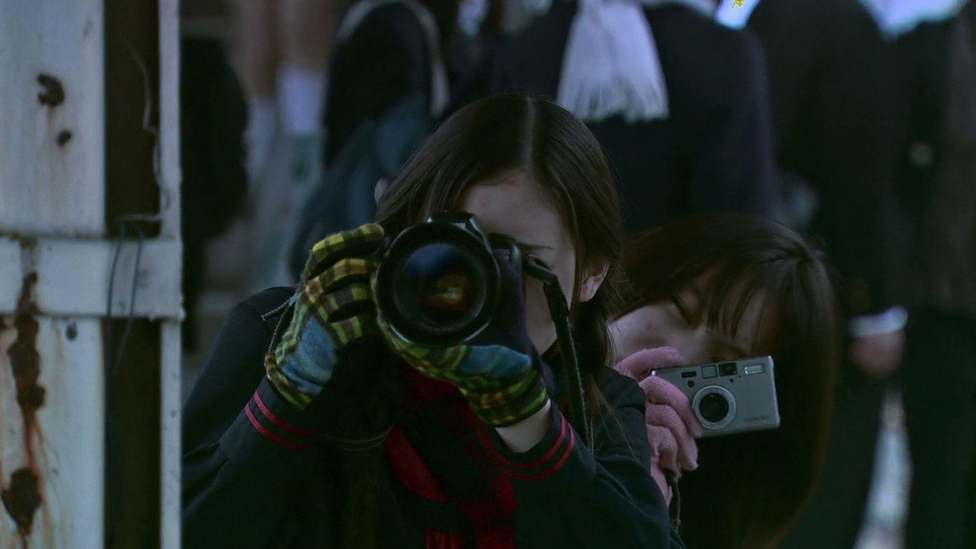 Hana & Alice 2004 movie scene