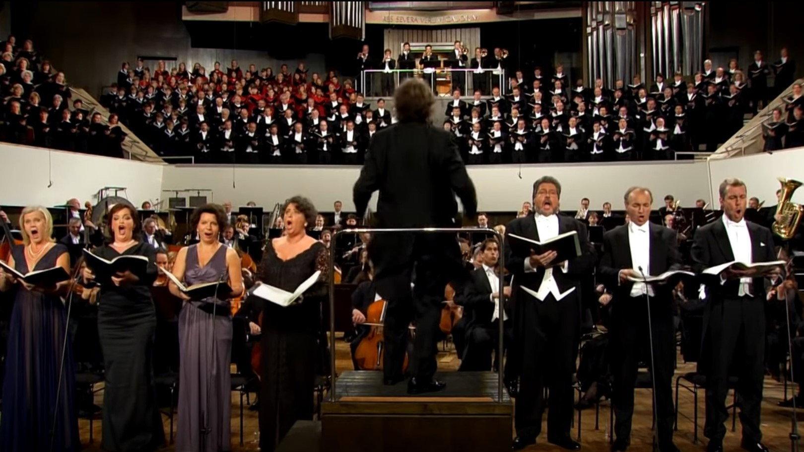 Gustav Mahler - Symphony No. 5 (Gewandhaus Orchestra Leipzig, Riccardo Chailly) 2013 movie scene