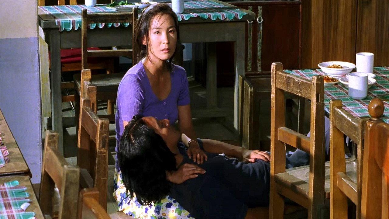 Maria and the Inn 1997 movie scene