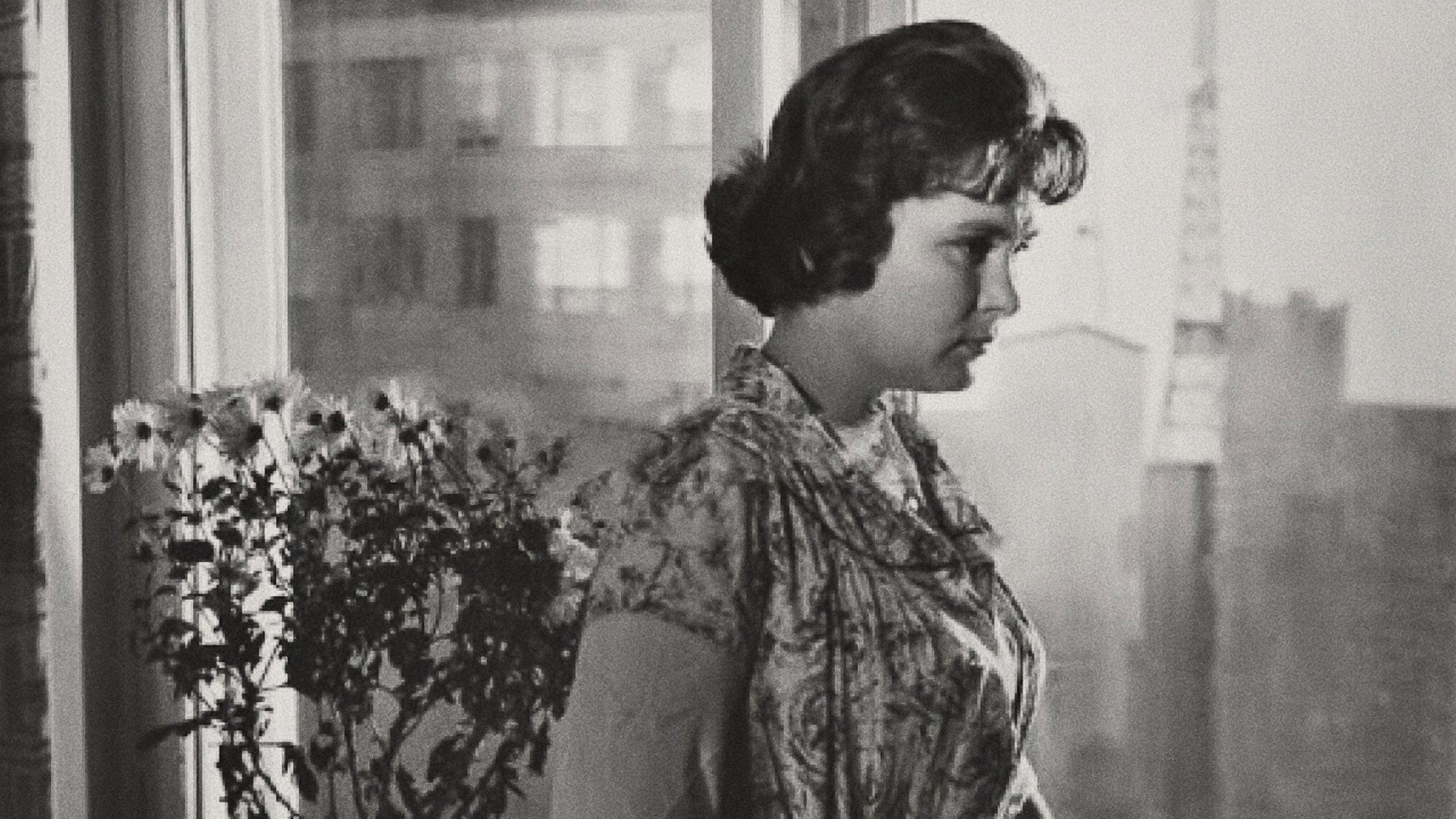 The Chain Reaction 1963 movie scene