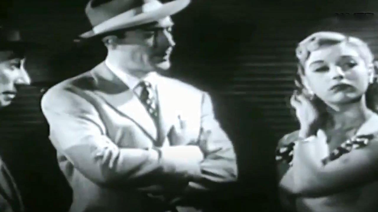 Las tres claves 1953 movie scene