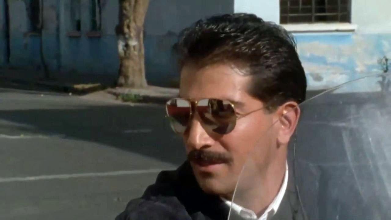 Perros de la ley 1993 movie scene