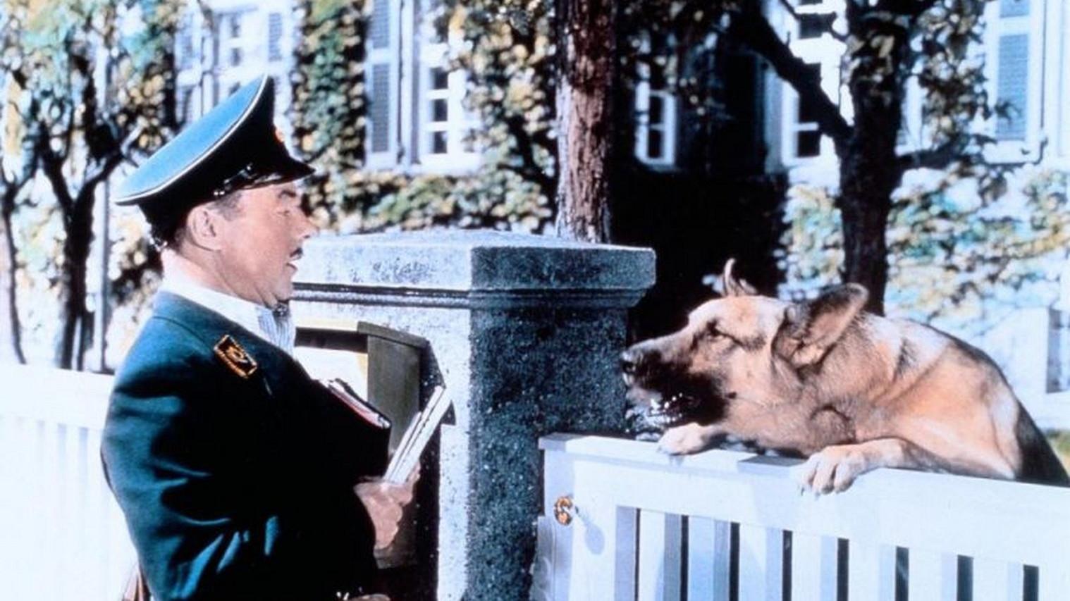 Mailman Mueller 1953 movie scene