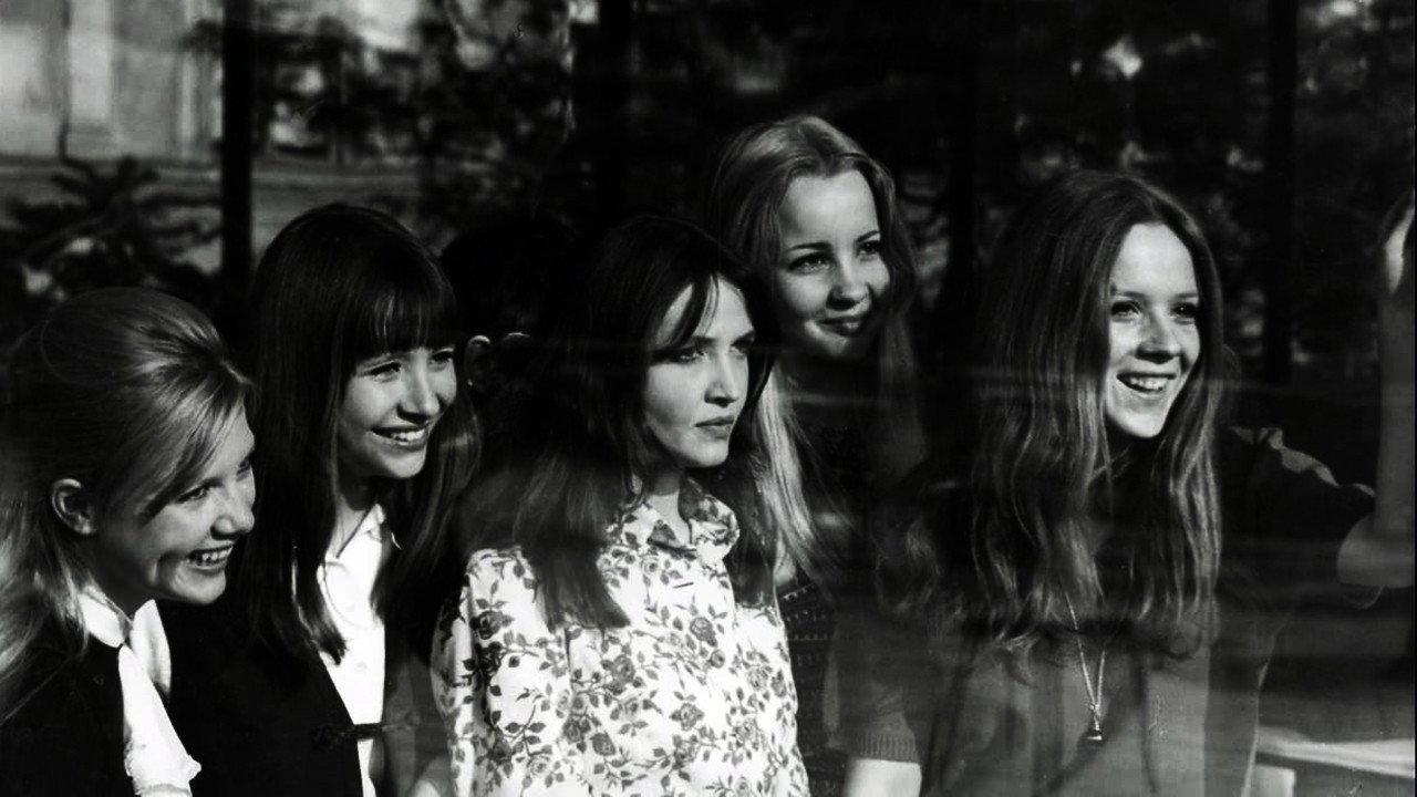 Don’t Cry, Pretty Girls! 1970 movie scene